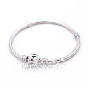Authentic PANDORA Moments Barrel Clasp Charm Bracelet - 590702HV